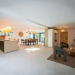 L'eden 5 Jacuzzi Pour 10 Pers A L'etang Du Stock