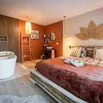 L'eden 5 Jacuzzi Pour 10 Pers A L'etang Du Stock Langatte