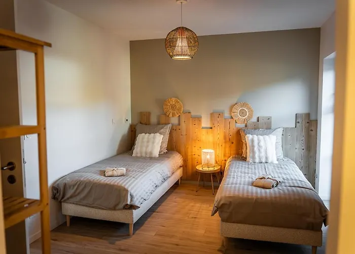 L'eden 5 Jacuzzi Pour 10 Pers A L'etang Du Stock Vila